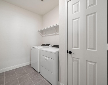 949 Brock Drive - Photo Thumbnail 13