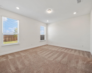 949 Brock Drive - Photo Thumbnail 6