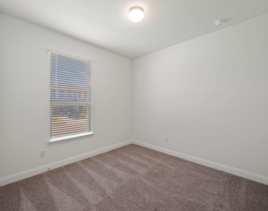 949 Brock Drive - Photo Thumbnail 10