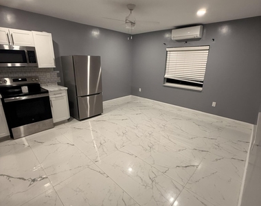 5170 Nw 73rd Way - Photo Thumbnail 10