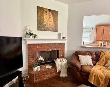 5004 Mountain Valley Court - Photo Thumbnail 7