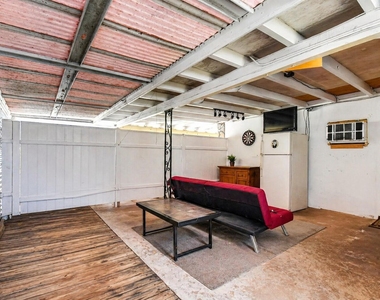 3017 Buckley Avenue - Photo Thumbnail 7