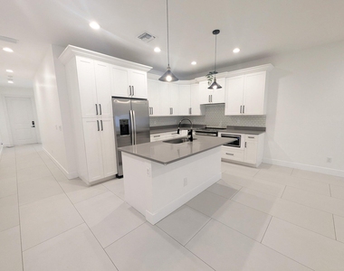 6872 Australian Street - Photo Thumbnail 7