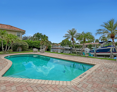 2100 Ne 30th Street - Photo Thumbnail 78