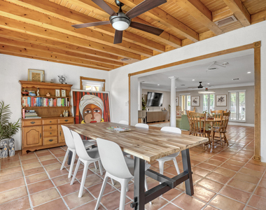 2100 Ne 30th Street - Photo Thumbnail 17