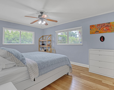 2100 Ne 30th Street - Photo Thumbnail 48