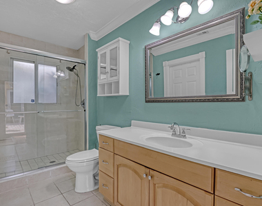 2100 Ne 30th Street - Photo Thumbnail 46