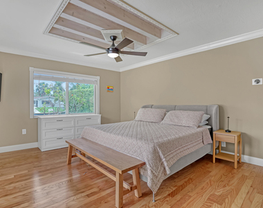 2100 Ne 30th Street - Photo Thumbnail 38