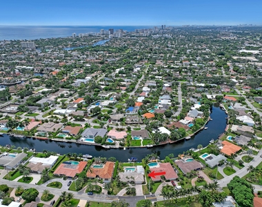 2100 Ne 30th Street - Photo Thumbnail 76