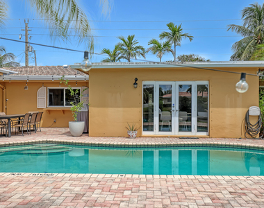 2100 Ne 30th Street - Photo Thumbnail 74