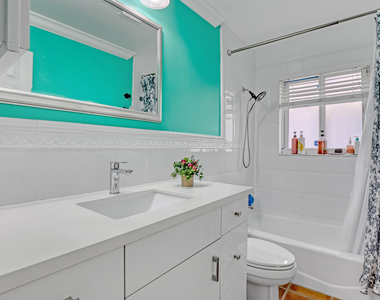 2100 Ne 30th Street - Photo Thumbnail 43