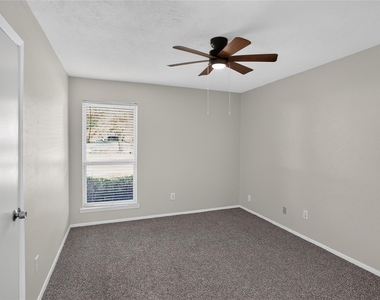 5518 Sarasota Drive - Photo Thumbnail 10