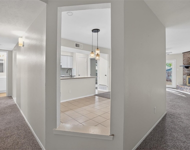 5518 Sarasota Drive - Photo Thumbnail 1