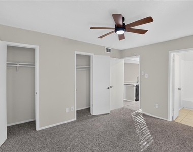 5518 Sarasota Drive - Photo Thumbnail 7