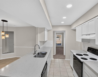 5518 Sarasota Drive - Photo Thumbnail 5