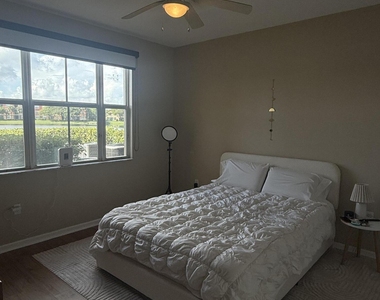 4404 Sw 160th Avenue - Photo Thumbnail 5