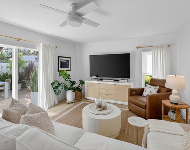 1010 Ne 8th Avenue - Photo Thumbnail 7