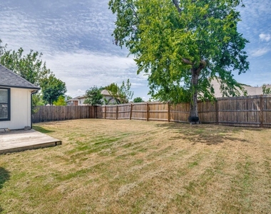 8421 Liberty Lane - Photo Thumbnail 21