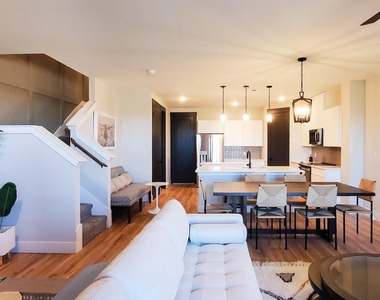 311 Pleasant View Alley - Photo Thumbnail 2