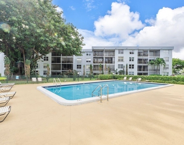 109 Royal Park Drive - Photo Thumbnail 19