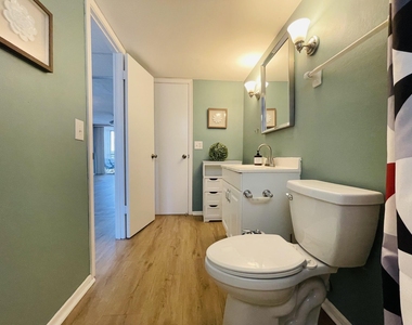 109 Royal Park Drive - Photo Thumbnail 11
