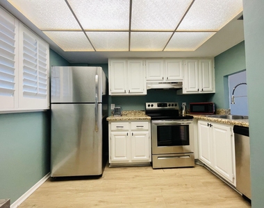 109 Royal Park Drive - Photo Thumbnail 4
