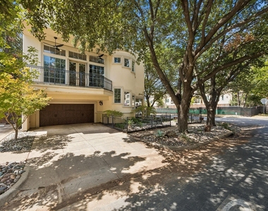 4039 Holland Avenue - Photo Thumbnail 14
