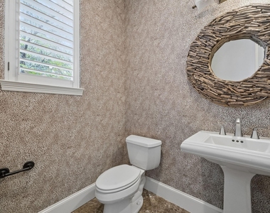 4039 Holland Avenue - Photo Thumbnail 5