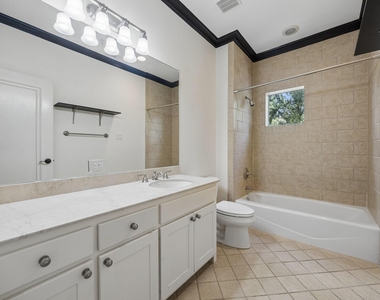 4039 Holland Avenue - Photo Thumbnail 8