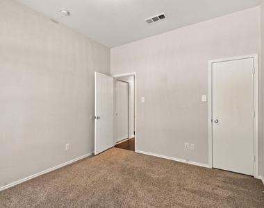 3513 Truman Street - Photo Thumbnail 22