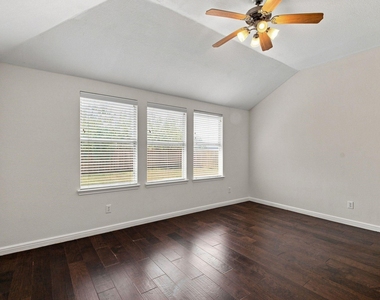 3513 Truman Street - Photo Thumbnail 16
