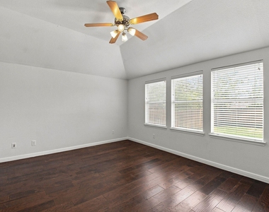 3513 Truman Street - Photo Thumbnail 15