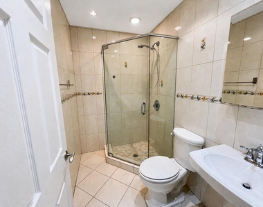 1401 S Deerfield Avenue - Photo Thumbnail 5