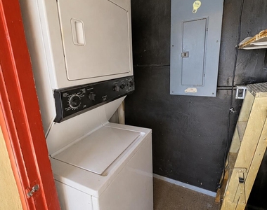 1401 S Deerfield Avenue - Photo Thumbnail 11