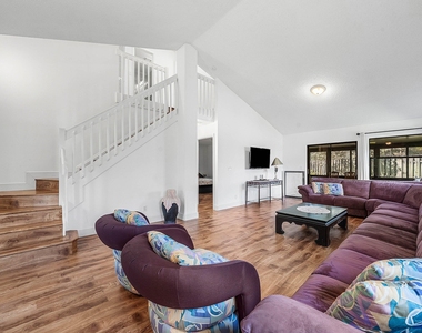 4830 Brighton Lakes Boulevard - Photo Thumbnail 4