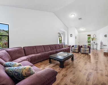 4830 Brighton Lakes Boulevard - Photo Thumbnail 6