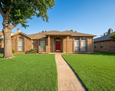 9421 Willard Street - Photo Thumbnail 2