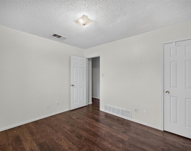9421 Willard Street - Photo Thumbnail 19