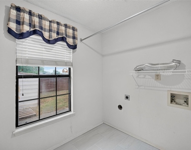 9421 Willard Street - Photo Thumbnail 13