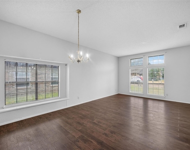 9421 Willard Street - Photo Thumbnail 10