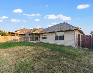 1117 Villa Paloma Boulevard - Photo Thumbnail 32