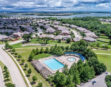 1117 Villa Paloma Boulevard - Photo Thumbnail 35