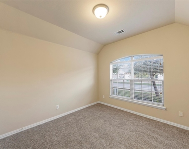 1117 Villa Paloma Boulevard - Photo Thumbnail 26