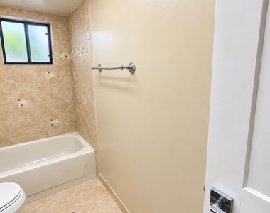 5130 Las Verdes Circle - Photo Thumbnail 27