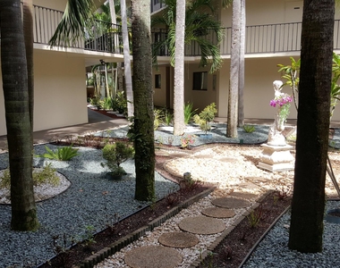 5130 Las Verdes Circle - Photo Thumbnail 1