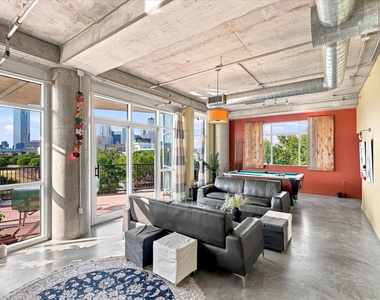 1001 Belleview Street - Photo Thumbnail 12