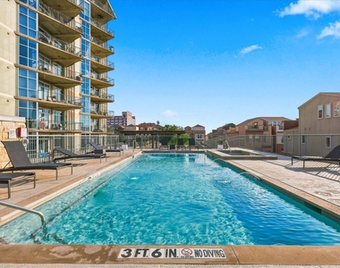 1001 Belleview Street - Photo Thumbnail 29