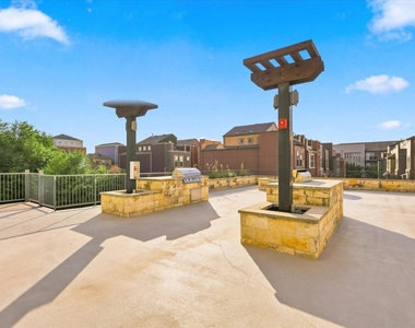1001 Belleview Street - Photo Thumbnail 34