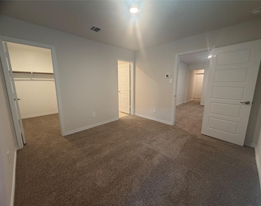 1216 Silent Peak Drive - Photo Thumbnail 11