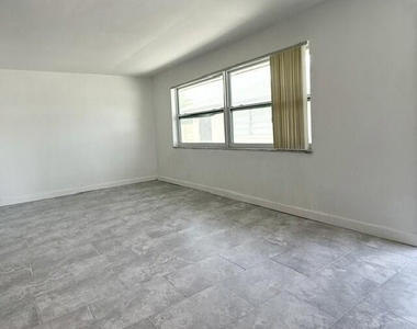 3100 Nw 4th Avenue - Photo Thumbnail 2